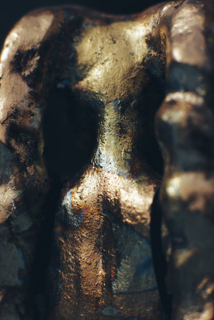 Golden [Gold]